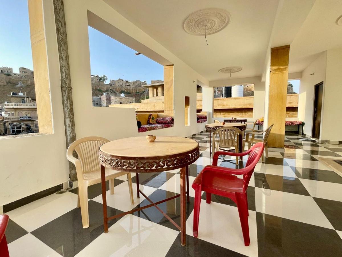Hotel Sallu Safari Джайсалмер Екстериор снимка