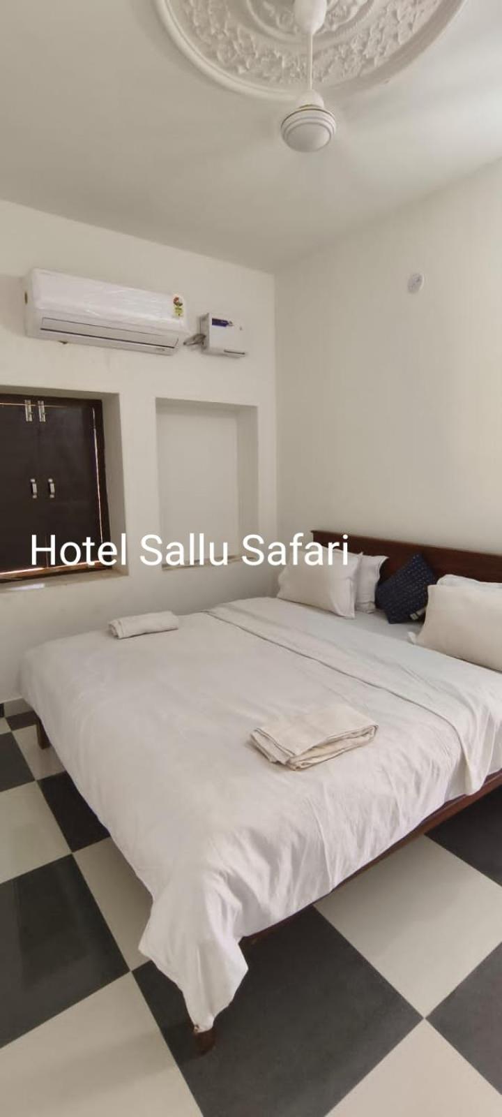 Hotel Sallu Safari Джайсалмер Екстериор снимка