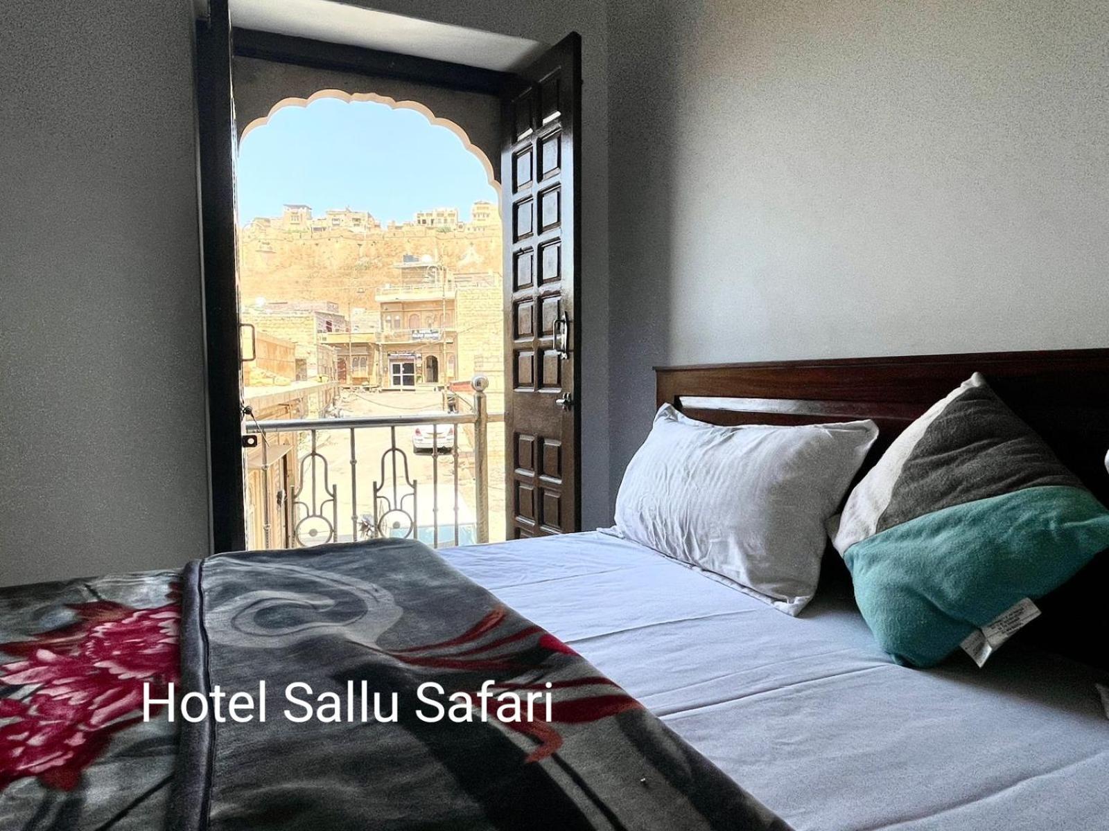 Hotel Sallu Safari Джайсалмер Екстериор снимка